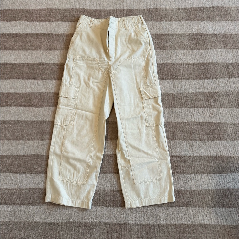 Universal Thread Cream Cargo Pants